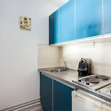 Pour 5 A - Proche Des Pistes, Balcon, Casier A - Fr-1-404-128 *